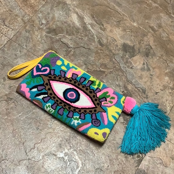 Wayuu needle punch all seeing eye wristlet pouch - Picture 1 of 8